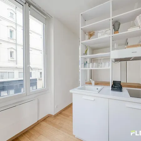 Cozy In The Heart Of Le Marais 3rd